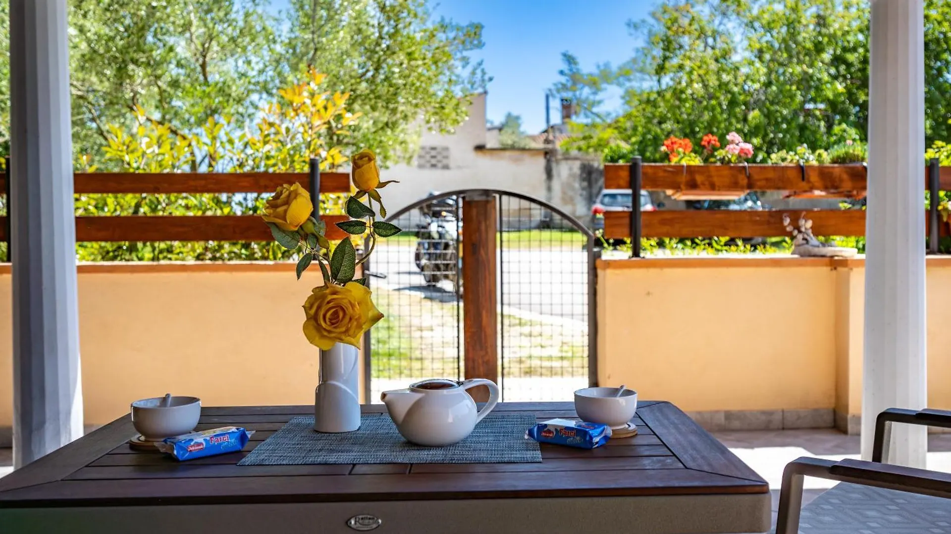 E-M Apartments With Private Pool Vinkuran 3*,  Kroatien