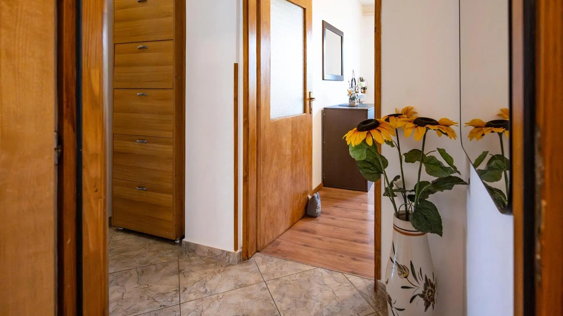 E-M Apartments With Private Pool Vinkuran Croatia