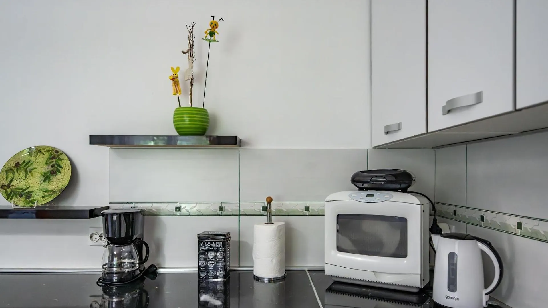 E-M Apartments With Private Pool Vinkuran Gasthof