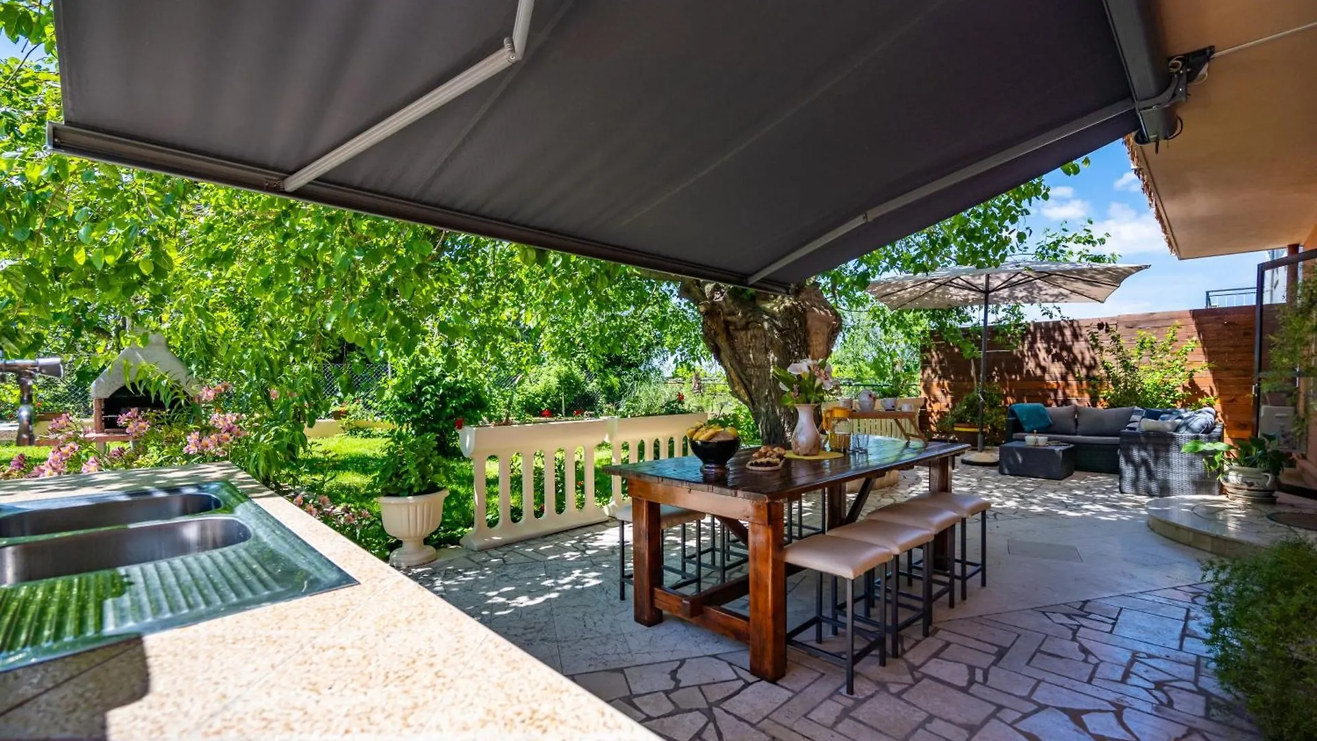 Gasthof E-M Apartments With Private Pool Vinkuran