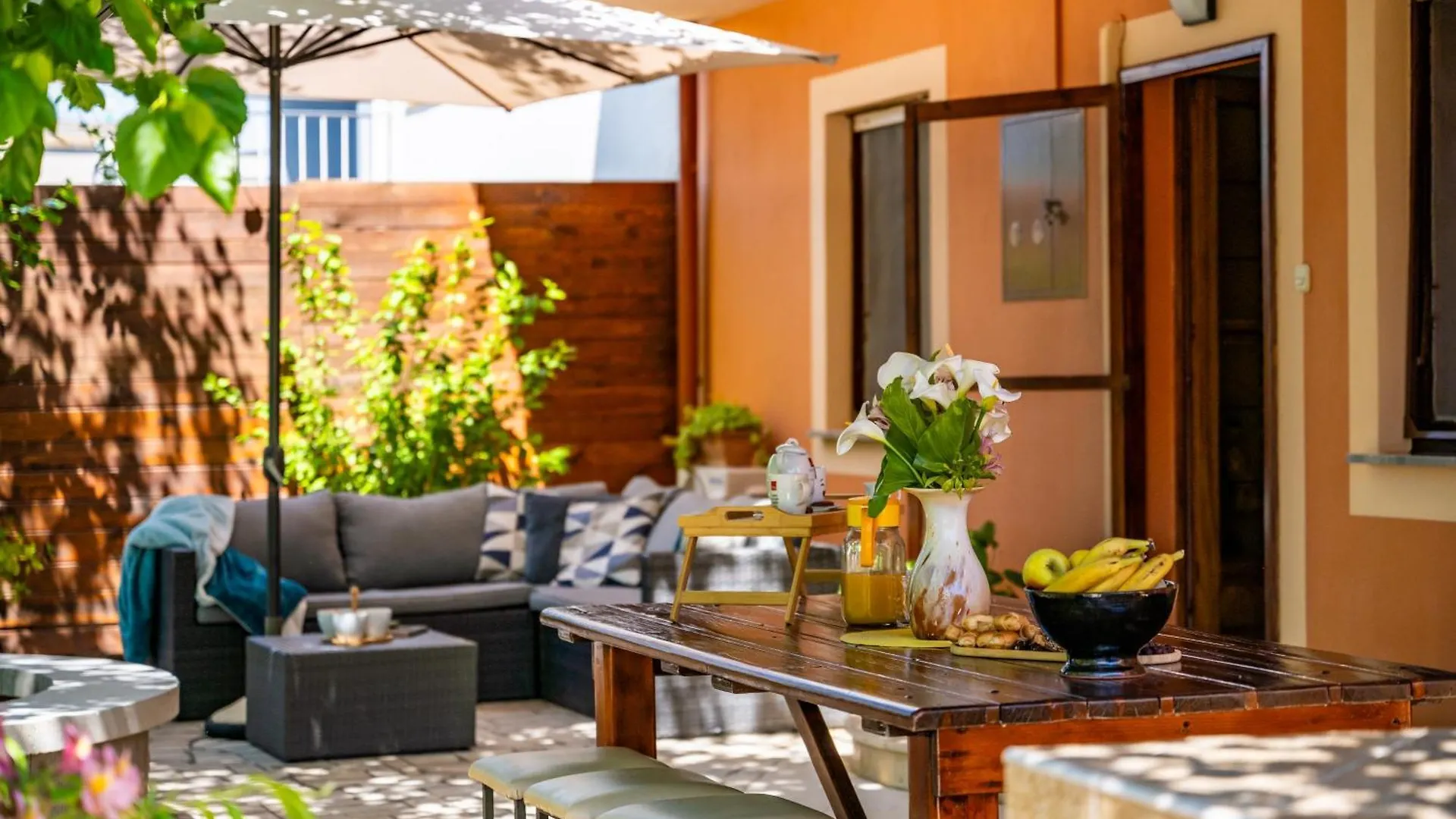 E-M Apartments With Private Pool Vinkuran Gasthof