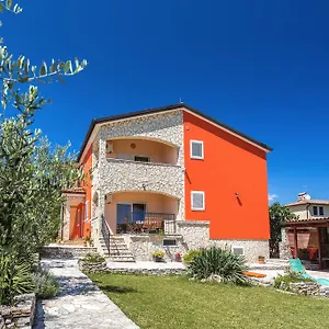 Apartament Orange