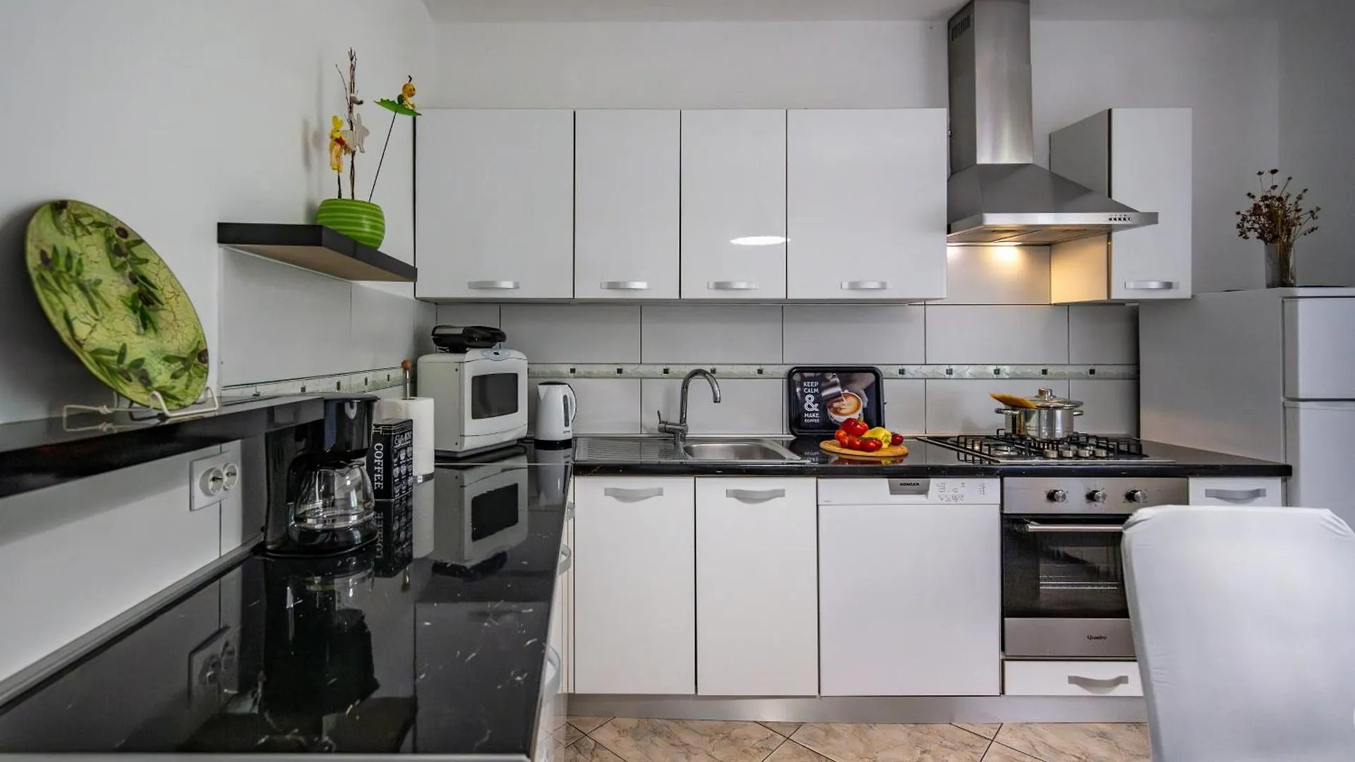 E-M Apartments With Private Pool Vinkuran 3*,  Croatia